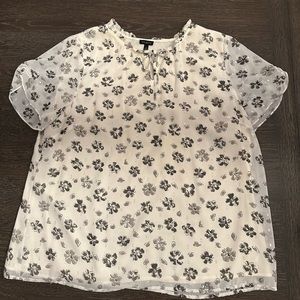 Talbots gray, white and silver short sleeve blouse. Tie front XL